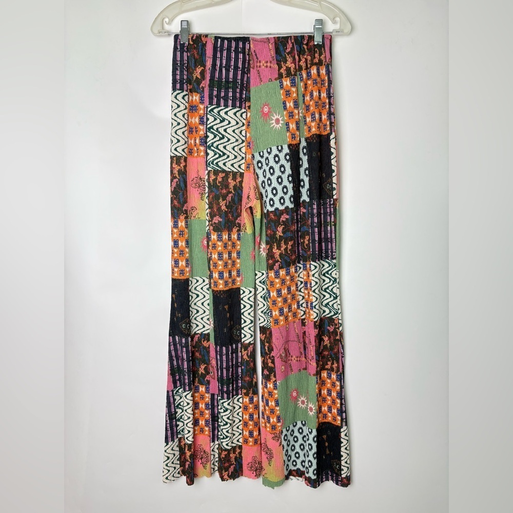 Urban Outfitters Solange Plisse Flare Pant Patchwork Print - Picture 5 of 8